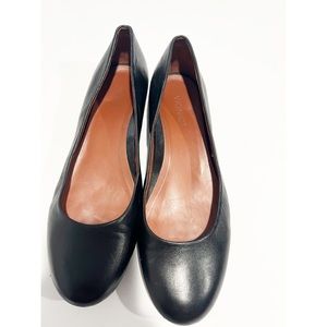 Vionic Black Ballet Flats